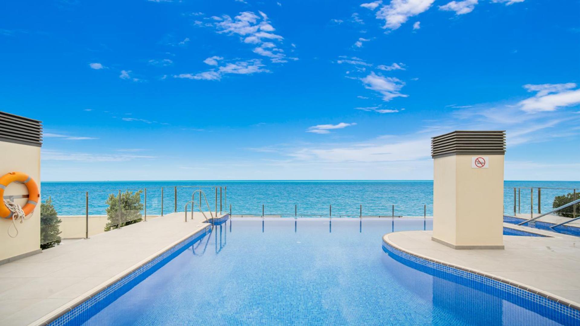 Cosmo Beach With Seaview Between Cancelada And Эстепона Экстерьер фото